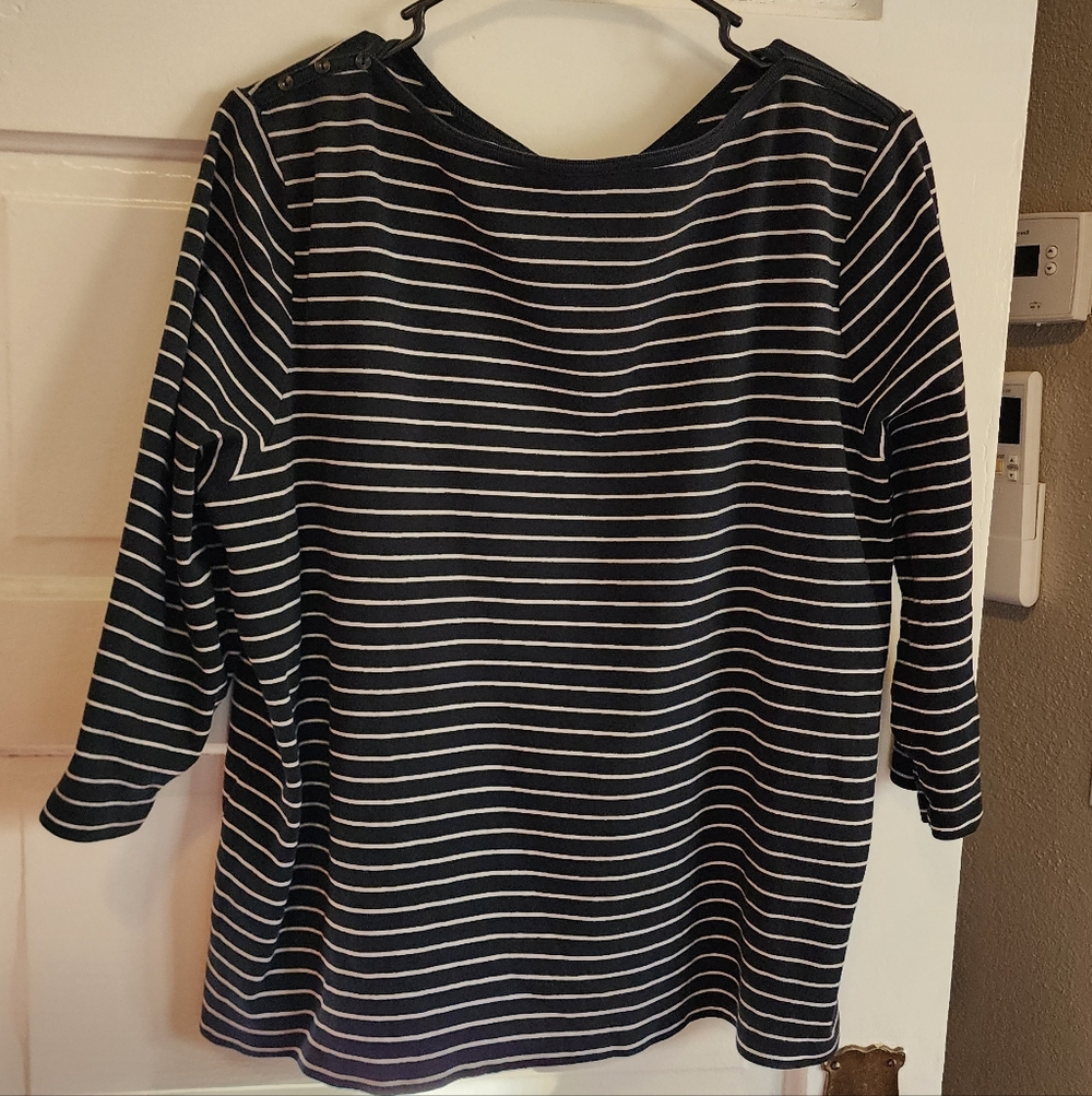 Womens 3/4 Sleeve Top